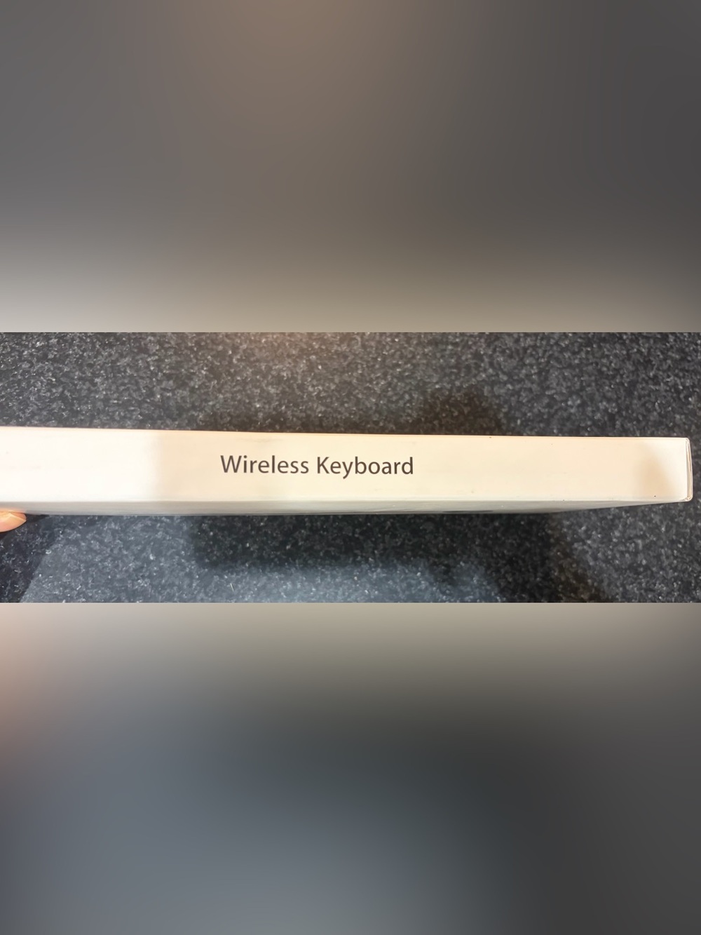 Apple Wireless Keyboard - Picture 2 of 3